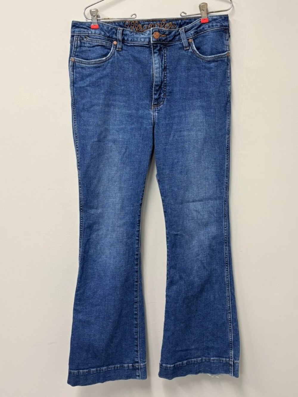 Wrangler Stretch Flare Jeans Womens Size 32x32 High-rise Classic Blue Denim